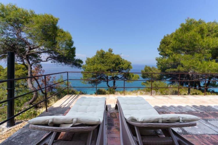 Sunbeds with sea view