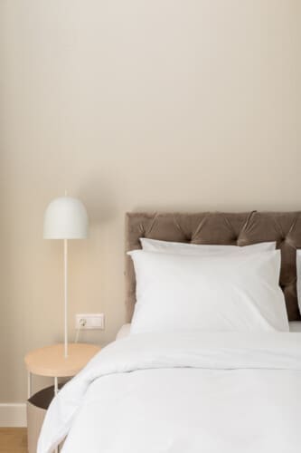 Bedroom wth queen size bed