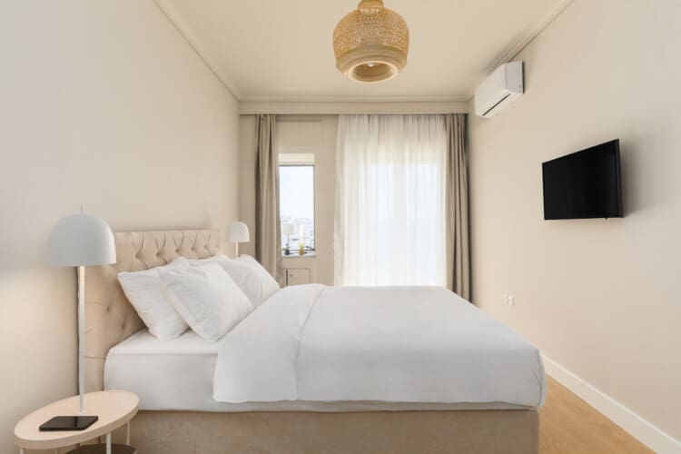 Bedroom wth queen size bed