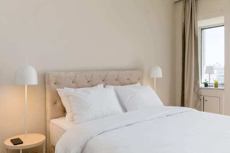 Bedroom wth queen size bed